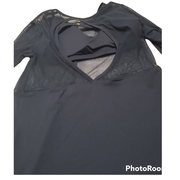 Fabletics sheer long sleeve top. - Picture 2 of 3